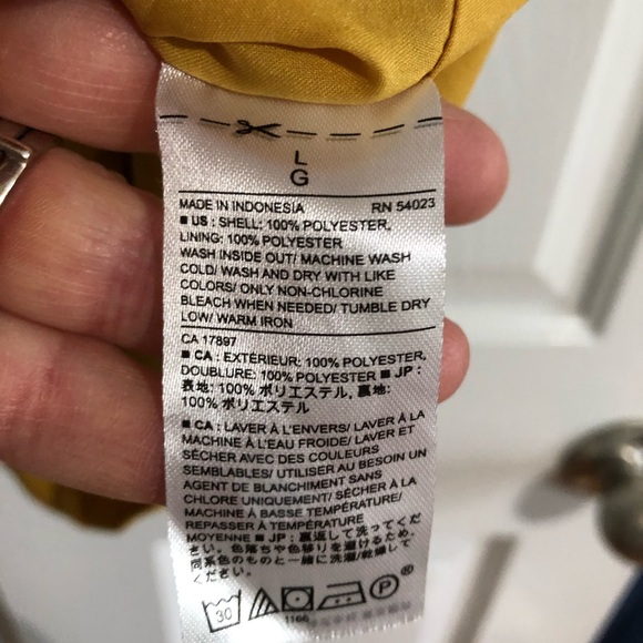 EUC Blouse by banana republic large floral gold blue white black short sleeve - Picture 5 of 11